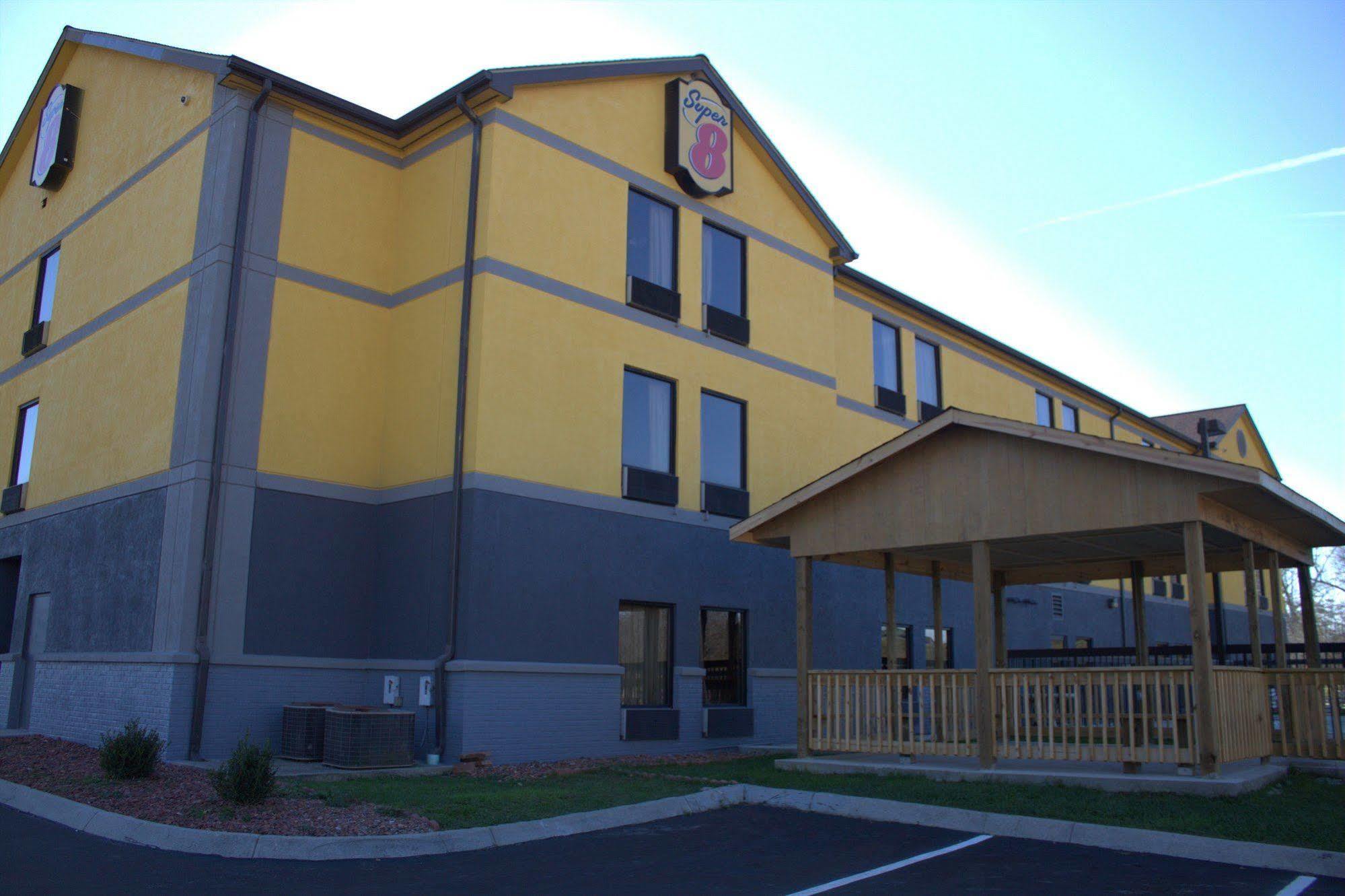 Super 8 By Wyndham Crossville Tn מראה חיצוני תמונה